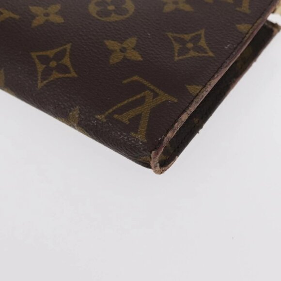 LOUIS VUITTON Monogram Bucket GM Accessory Pouch - Picture 9 of 15